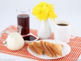 秋季早餐暖胃是关键