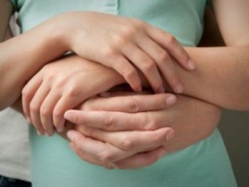 女人月经不调手脚冰凉怎么办?