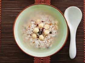 失眠、健忘都与它有关!2碗粥顾好身体