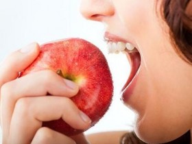 青苹果 红苹果 黄苹果大PK 哪一种最有营养
