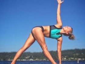 每天只需3分钟排毒练腹肌