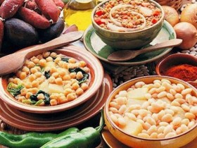 他长期坚持吃素,没想到体检竟检出患了脂肪肝