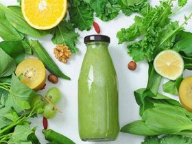 绿拿铁排毒、甩肥胖!连喝10天不挨饿