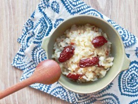 主妇的快速补铁料理!DIY山药红枣鸡汁炊饭营养美味