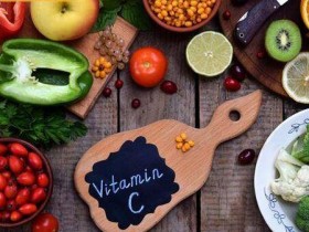 青光眼偷偷把视力吃掉了!营养师推荐4大护眼营养素