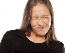 眼睛也要防污染!「挤眉弄眼」帮眼球呼吸