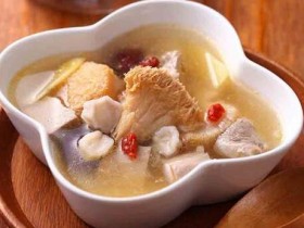 压力大、满腹委屈无处发?来碗猴头菇淮山汤暖心又补血