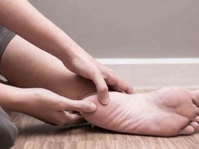 腰酸背痛是膀胱经不通 3招舒通筋络、缓解不适