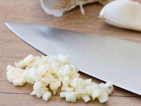 吃大蒜对抗夏日疲劳,3大理由非吃不可