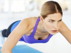 贫乳大作战!每天按一按胸部不长大才怪