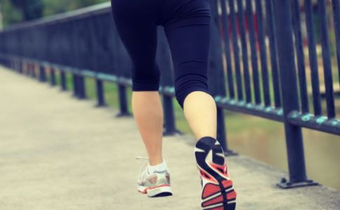 每天跑步多久能减肥 每天跑步多长时间可以减肥 跑步多久就能减肥